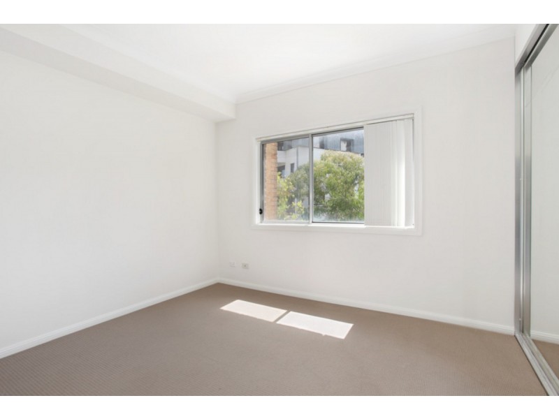 11/8 Refractory Court, Merrylands NSW 2160