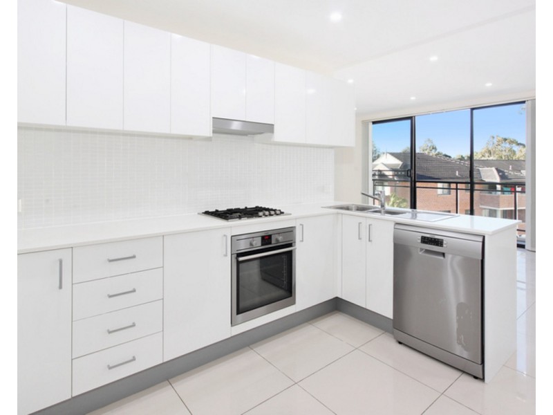 6/8 Linden Street, Toongabbie NSW 2146