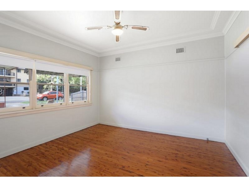 18 Todd Street, Merrylands NSW 2160