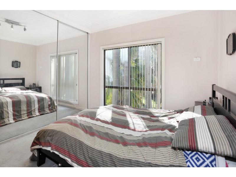 10 Second Avenue, Toongabbie NSW 2146