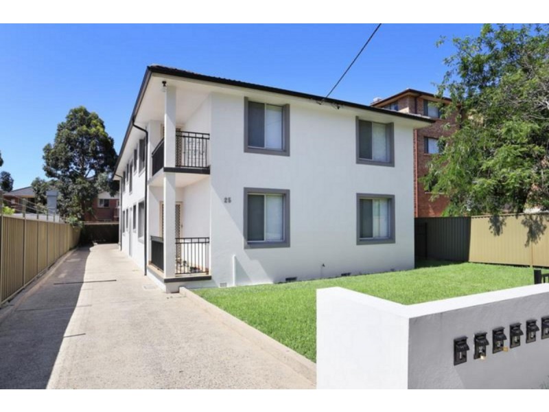 1/25 Arthur Street, Merrylands NSW 2160