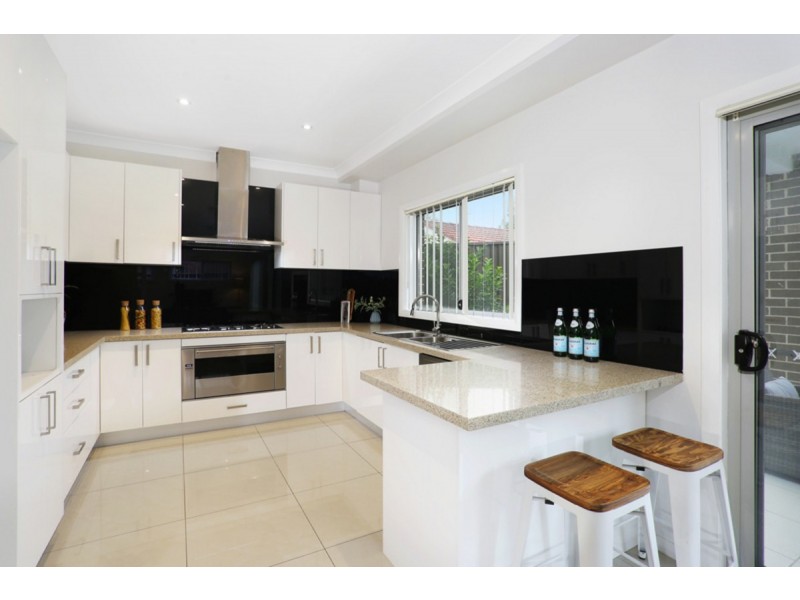 82 Toongabbie Road, Toongabbie NSW 2146