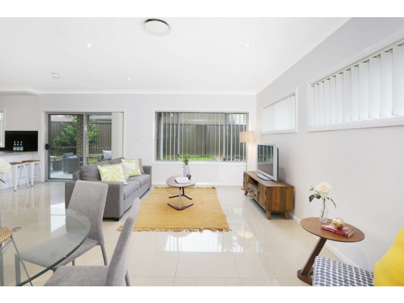 82 Toongabbie Road, Toongabbie NSW 2146