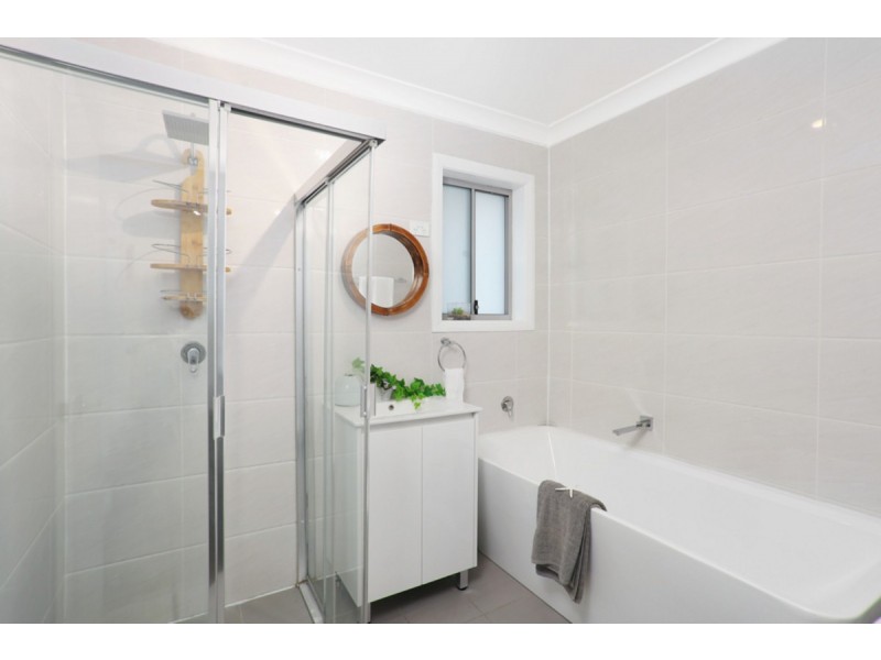 82 Toongabbie Road, Toongabbie NSW 2146