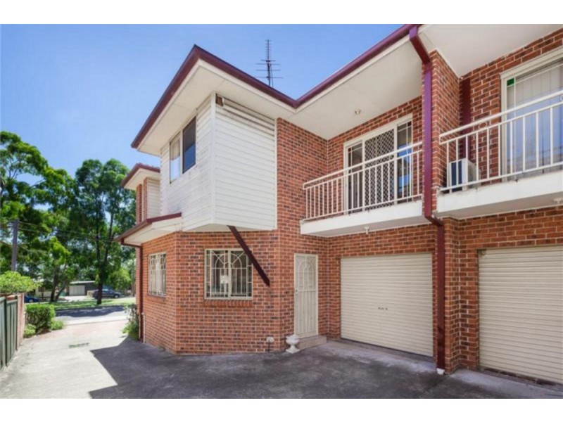 1/14 Kennington Oval, Berala NSW 2141