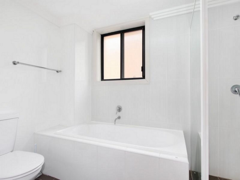 2/88 Arthur Street, Parramatta NSW 2150