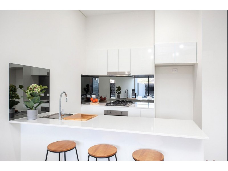 2 Pendle Way, Pendle Hill NSW 2145