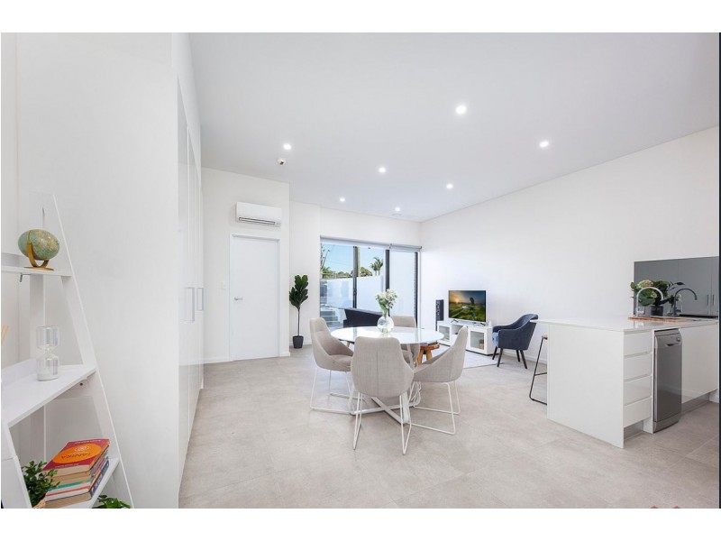 2 Pendle Way, Pendle Hill NSW 2145