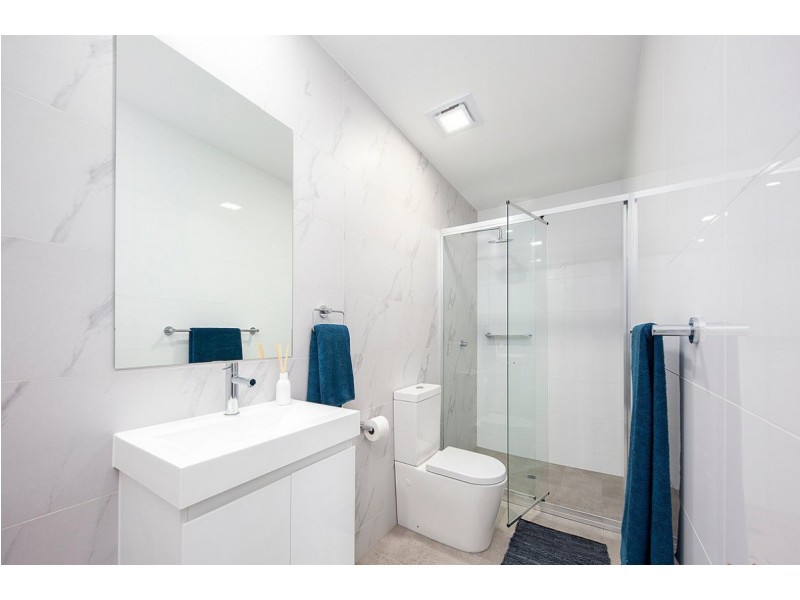 2 Pendle Way, Pendle Hill NSW 2145