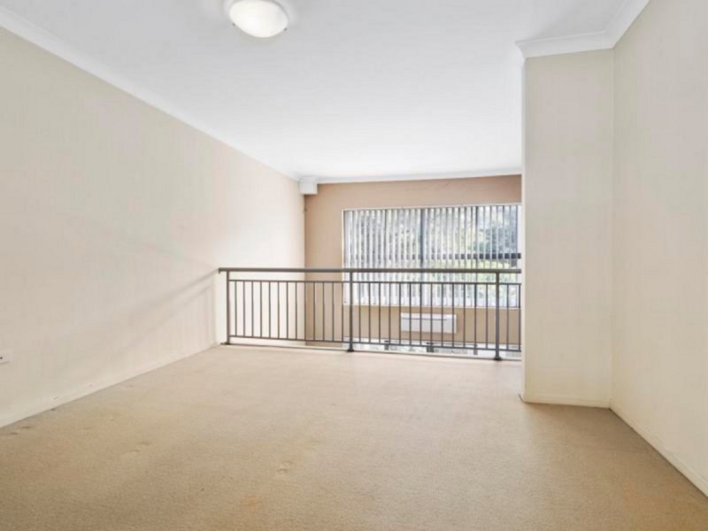 5 Benedict Court, Merrylands NSW 2160