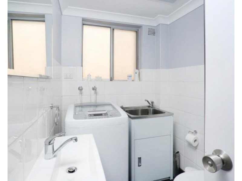 1/25 Arthur Street, Merrylands NSW 2160