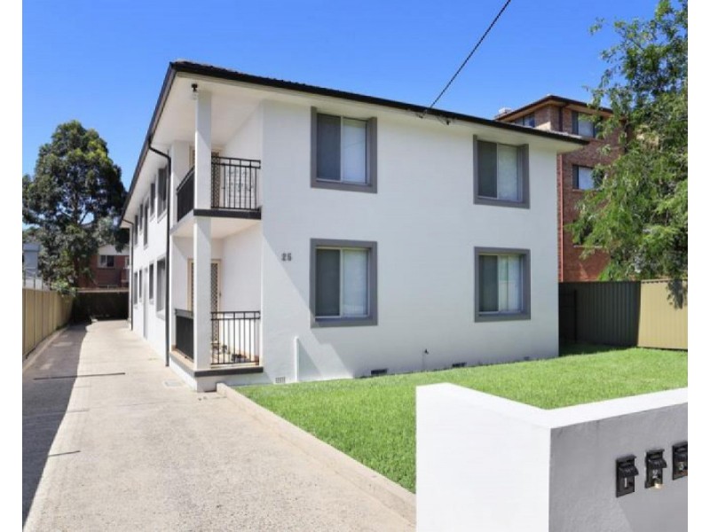 1/25 Arthur Street, Merrylands NSW 2160