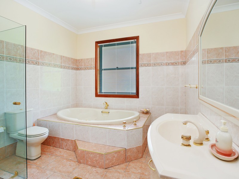 35 Alanas Avenue, Oatlands NSW 2117