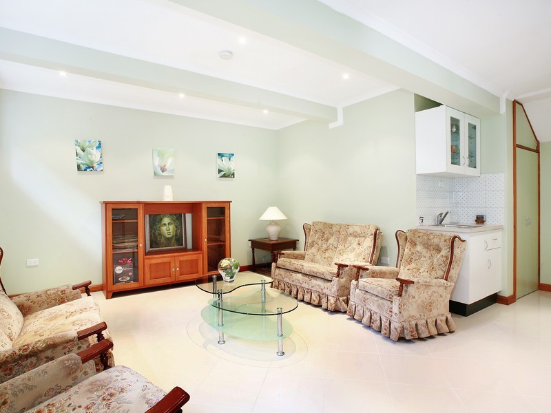 35 Alanas Avenue, Oatlands NSW 2117