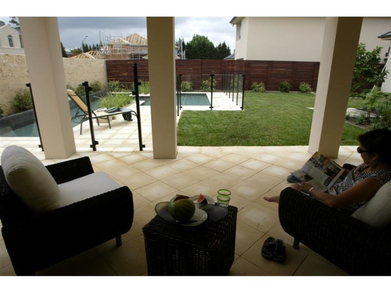 5 Queens Court, Castle Hill NSW 2154