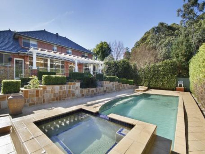 13 Wyuna Place, Oatlands NSW 2117