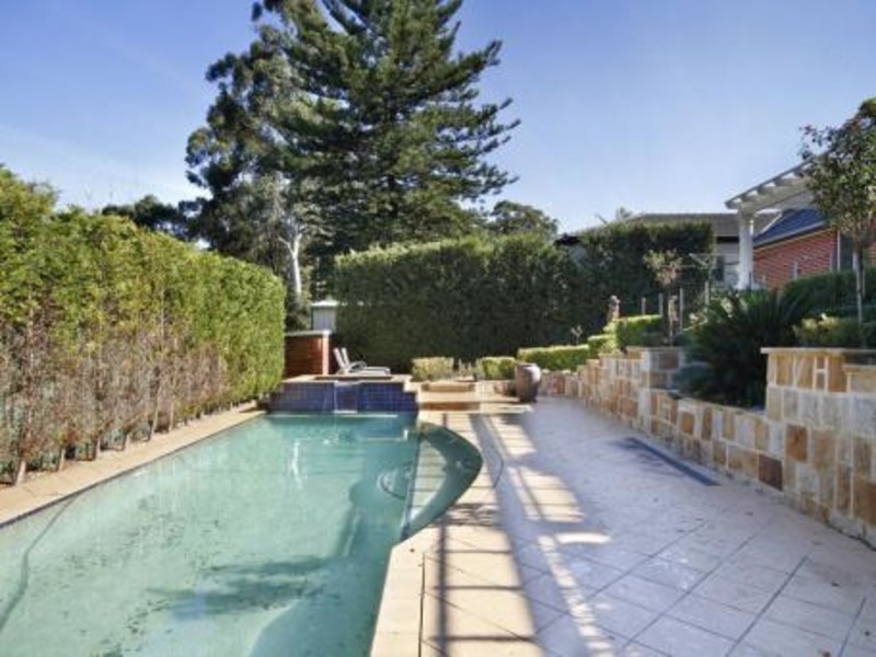 13 Wyuna Place, Oatlands NSW 2117