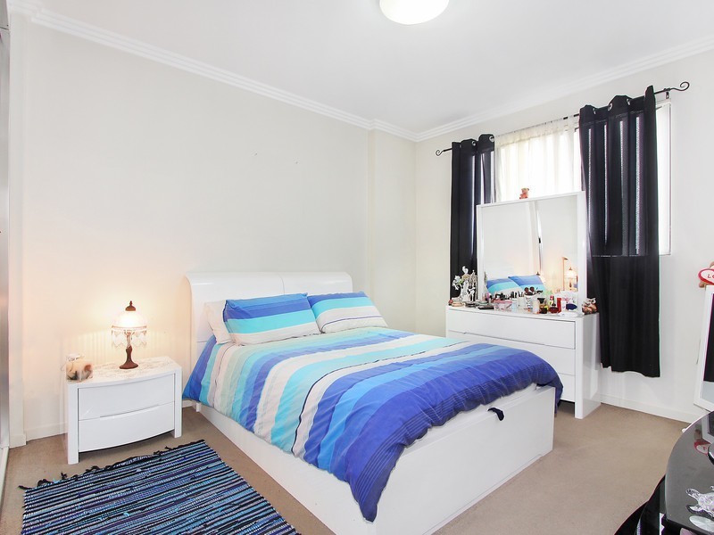 8/53-59 Balmoral Road, Northmead NSW 2152