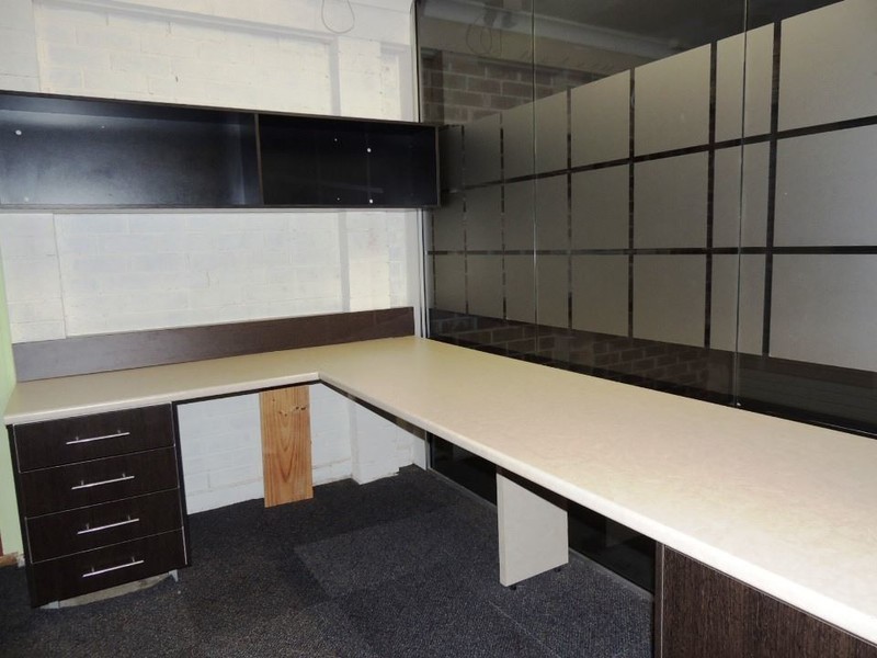 27 Ridgetop Drive, Glenmore Park NSW 2745