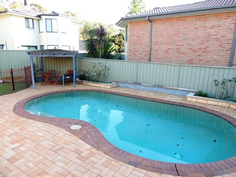 27 Ridgetop Drive, Glenmore Park NSW 2745