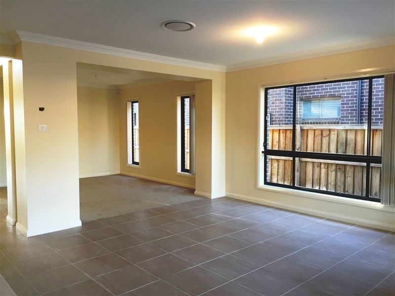 37 Stonecutters Drive, Colebee NSW 2761