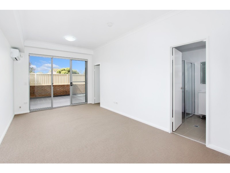 G06/11/15 Robilliard Street, Westmead NSW 2145