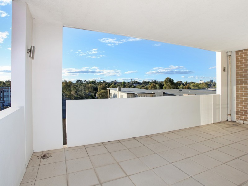 13/28 Brickworks Drive, Merrylands NSW 2160