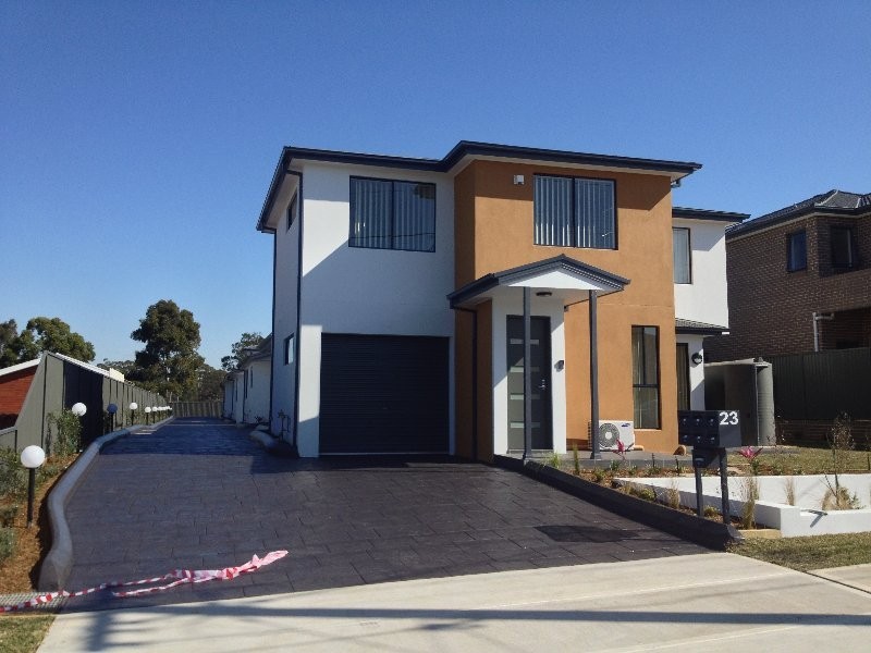 23 Hampden Rd, South Wentworthville NSW 2145