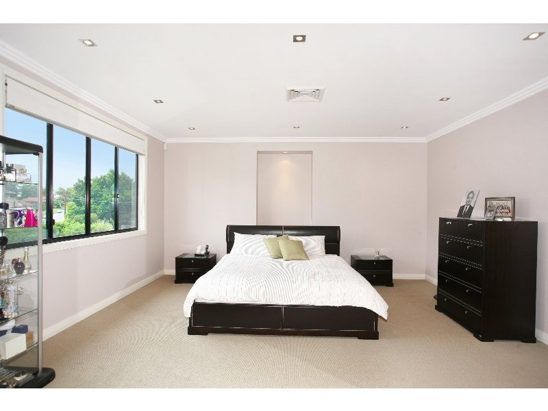 25 Anderson Street, Westmead NSW 2145