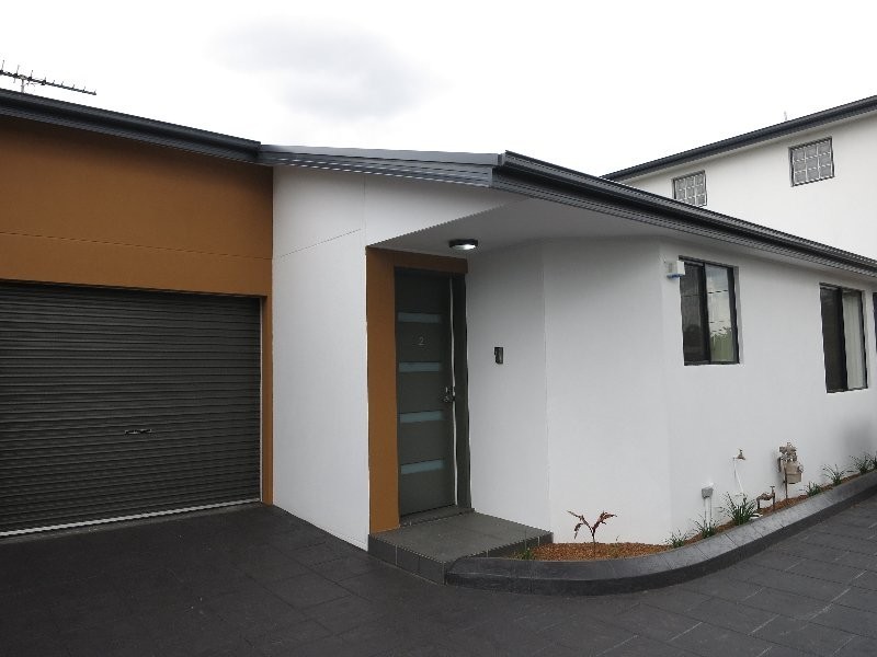 2/23 Hampden Road, South Wentworthville NSW 2145