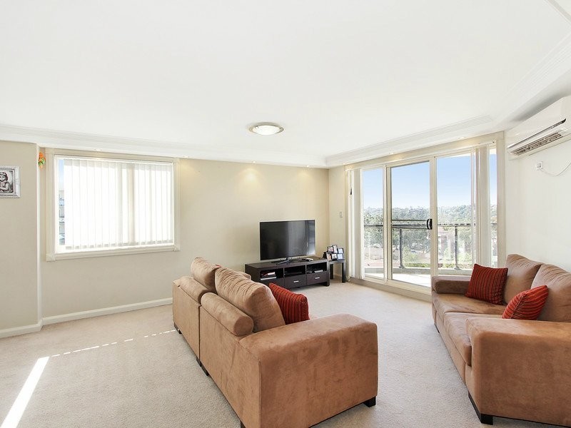 901 91-101C Bridge Rd, Westmead NSW 2145