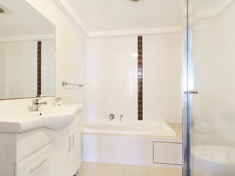 901 91-101C Bridge Rd, Westmead NSW 2145