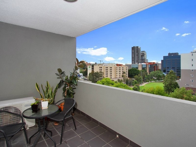 34/9-11 Cowper Street, Parramatta NSW 2150
