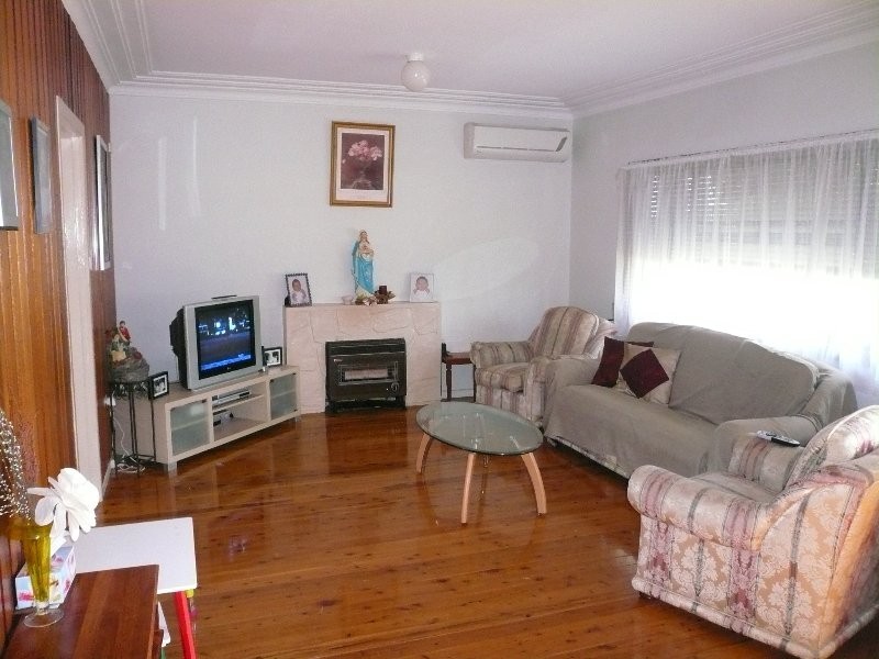 99 Hampden Road, South Wentworthville NSW 2145