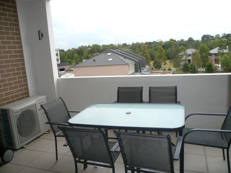 10/28 Brickworks Drive, Holroyd NSW 2142