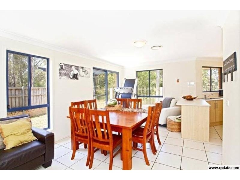 66 Coffs Harbour Avenue, Hoxton Park NSW 2171