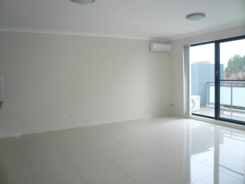 12/57-61 The Esplanade, Guildford NSW 2161