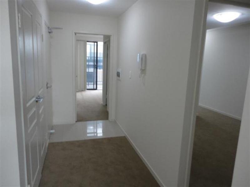 8/6-10 Kippax Street, Merrylands NSW 2160