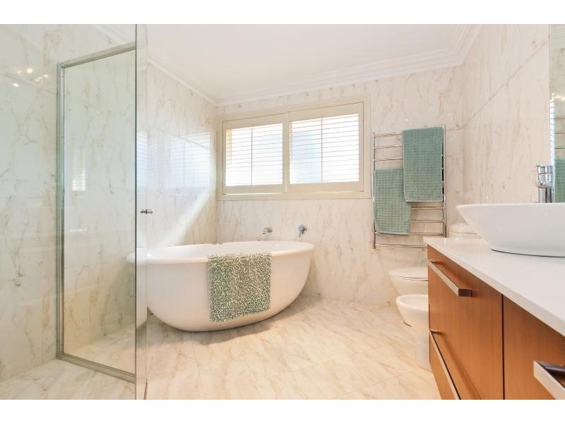 36 Kambah Place, West Pennant Hills NSW 2125