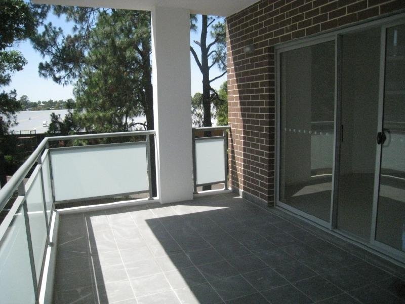 8-18 Briens Road, Northmead NSW 2152