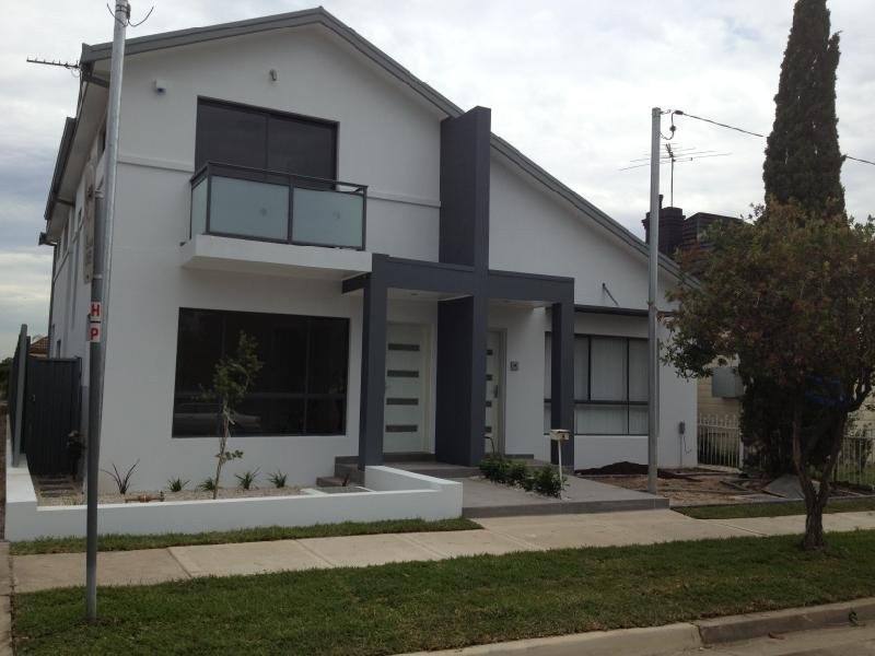 4 First Street, Granville NSW 2142