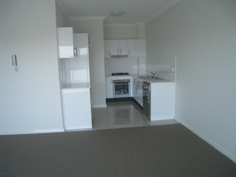 30/8-18 Briens rd, Northmead NSW 2152