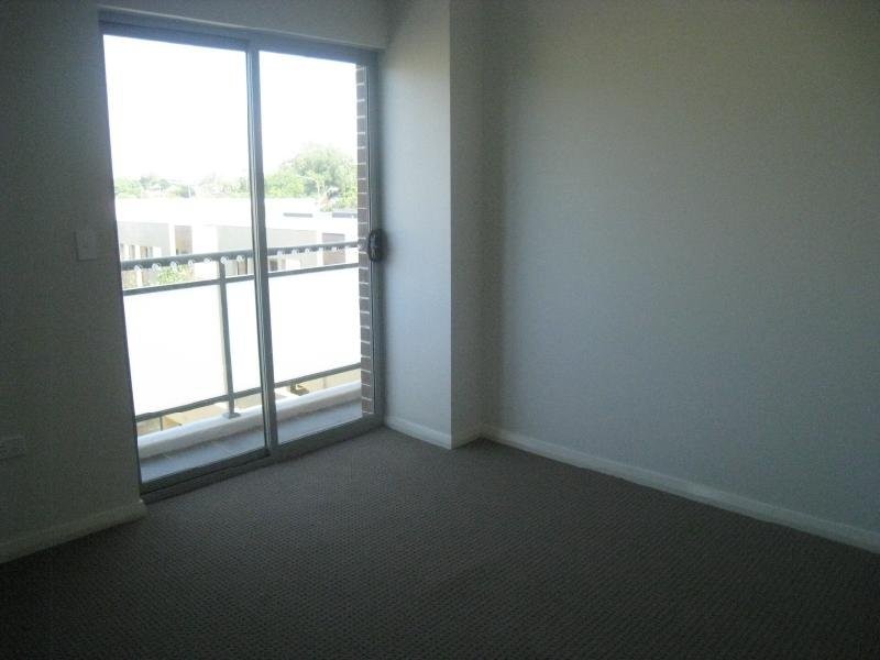 30/8-18 Briens rd, Northmead NSW 2152