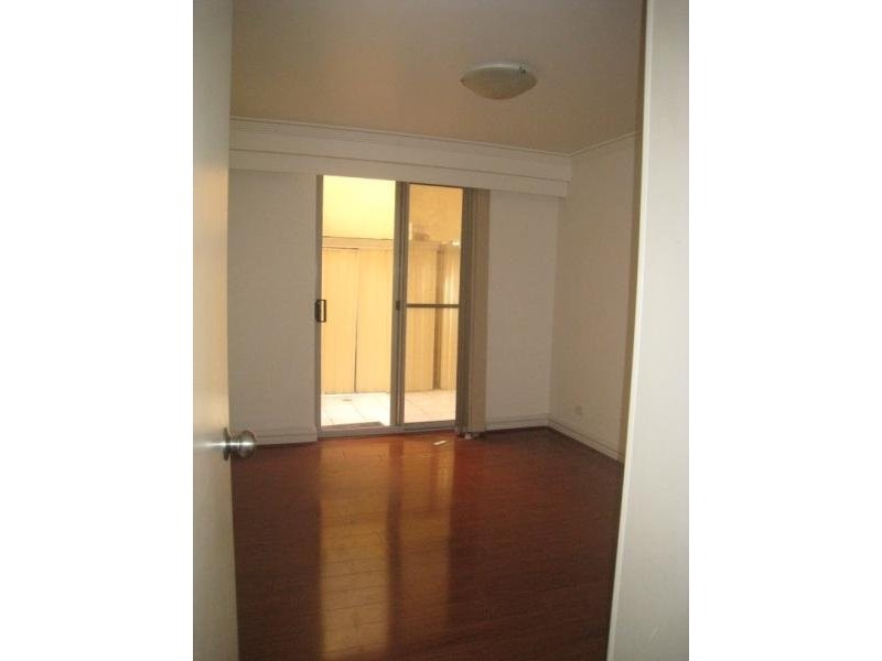 202/33 Cowper Street, Parramatta NSW 2150