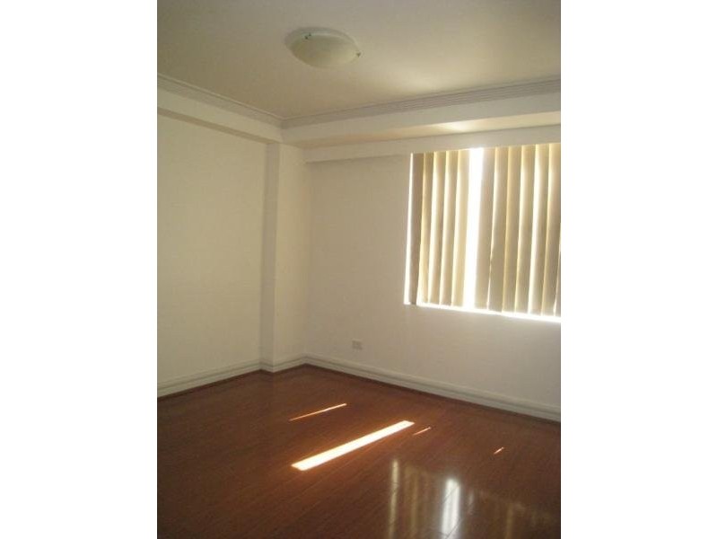 202/33 Cowper Street, Parramatta NSW 2150