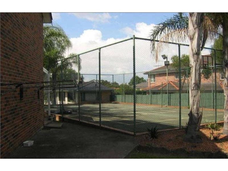 2 Newport Place, Oatlands NSW 2117
