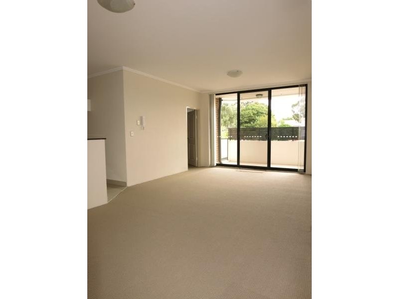 8/11-15 Dixon Street, Parramatta NSW 2150