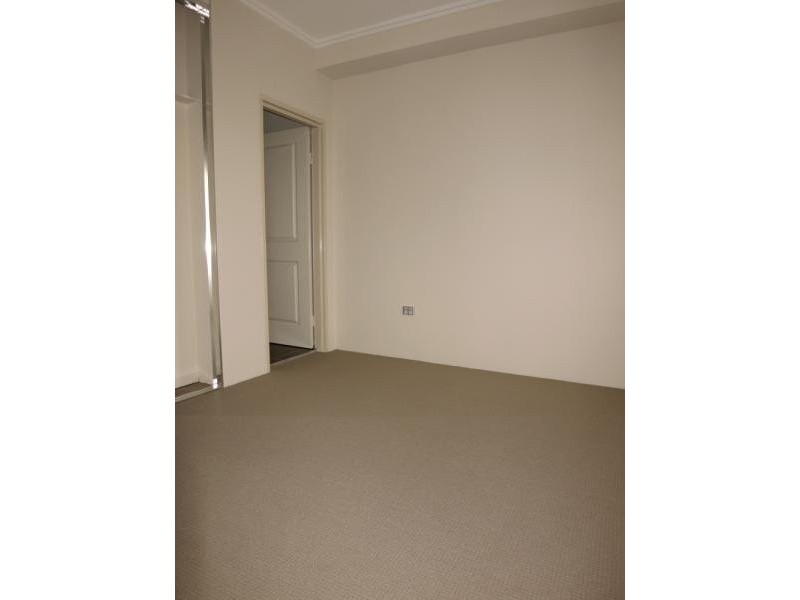 8/11-15 Dixon Street, Parramatta NSW 2150