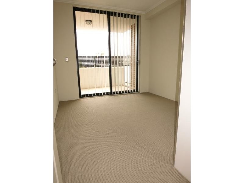 8/11-15 Dixon Street, Parramatta NSW 2150