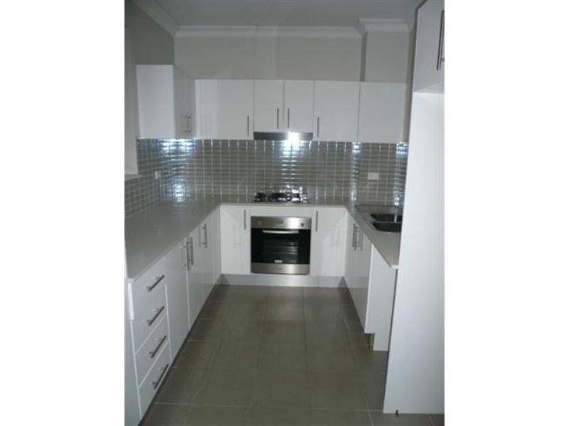 32-34 Mons Road, Westmead NSW 2145